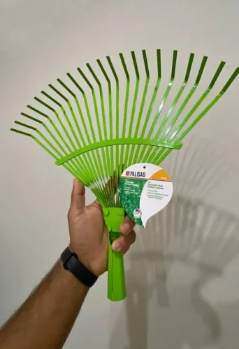 Vassoura Rastelo para grama