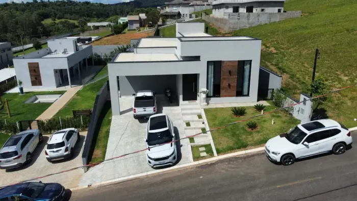 Imóvel para venda com 480 metros quadrados com 6 quartos