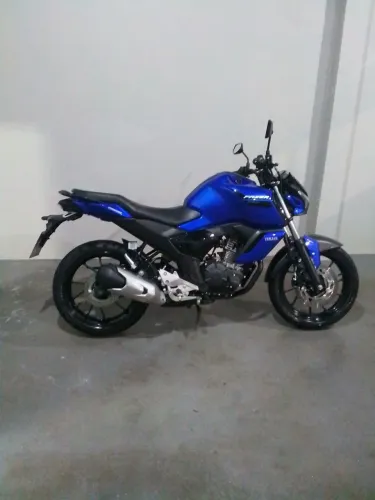 Fazer Fz15