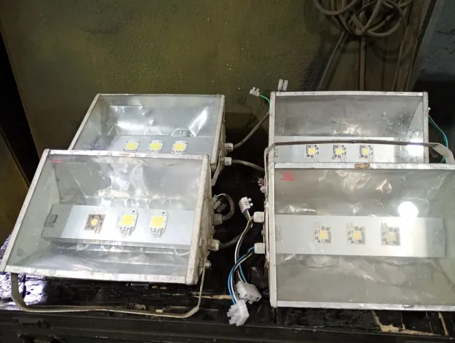 Refletor 500 watts 4 peças