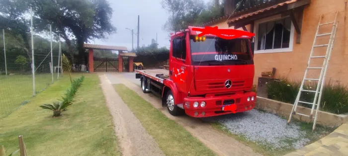 Vende-se Mercedes 712c