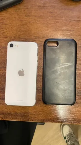 Iphone SE (3ª Geração) Perfeito estado 