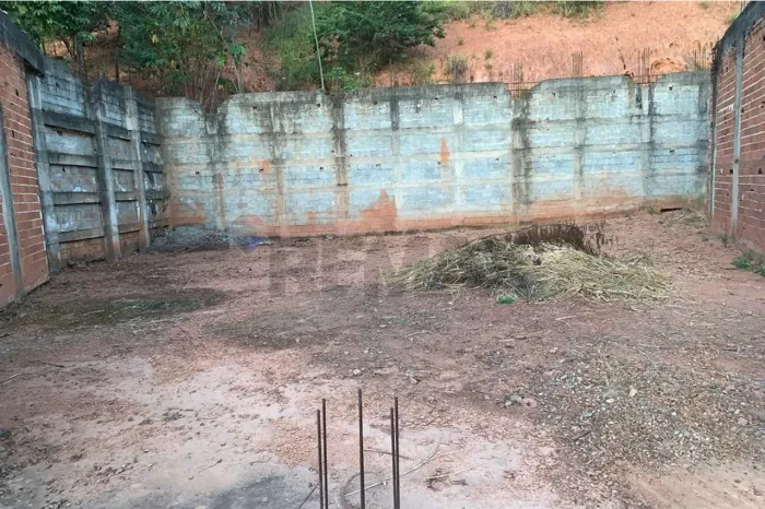 Terreno no Jardim Vitória: Oportunidade
