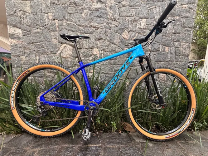 MTB CARBONO GROOVE SEMI NOVA