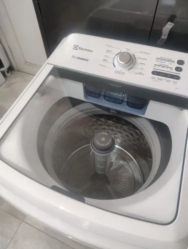 máquina de lavar roupa Electrolux estado de nova 15 kg posso entregar