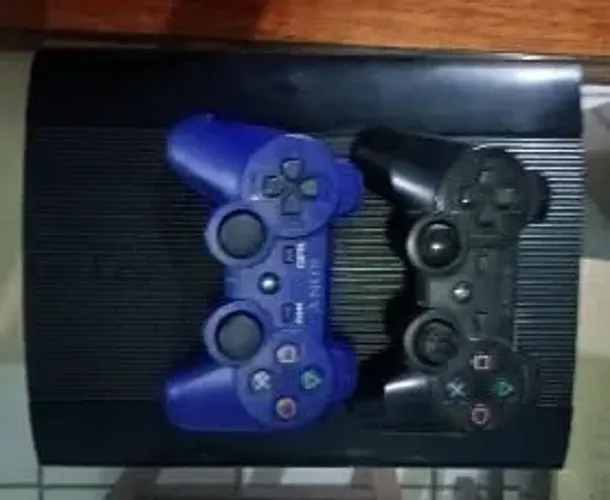 PS3 Desbloqueado HEN 2 controles HD 500 GB