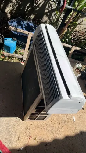 Vendo ar condicionado daikin 18 mil BTUs por apenas 3500 instalado 
