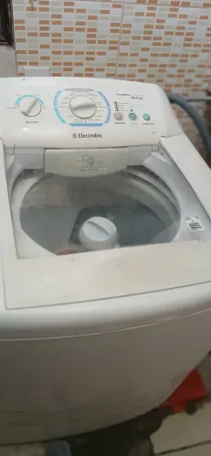 Vendo máquina de lavar roupas/600 reais
