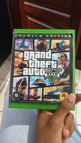 Gta 5 físico pra xbox one em perfeitas condições!!!!!