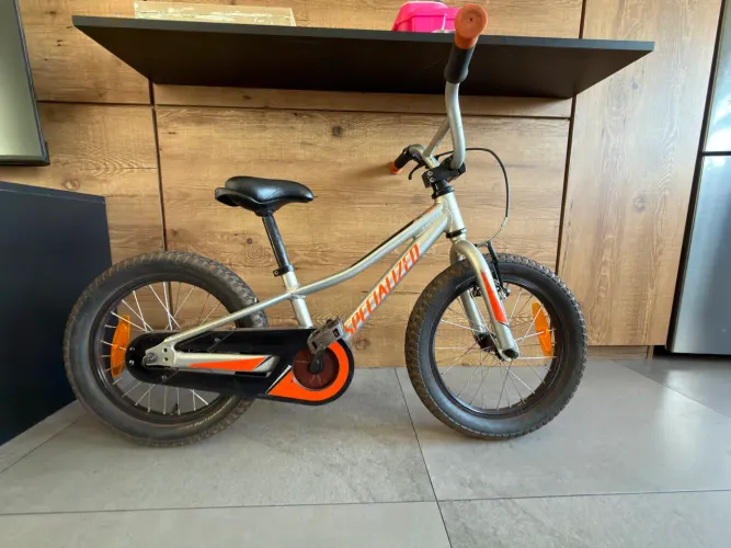 Specialized riprock aro 16
