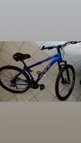Bicicleta esportiva