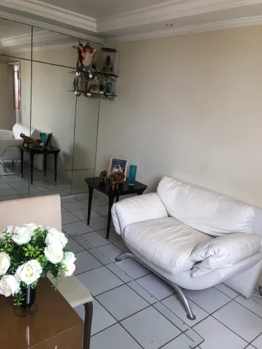 Alugo Excelente Apto. 1/4 Mobiliado no Condomínio Moradas das Artes