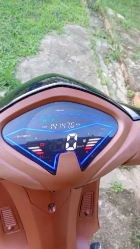 Vendo essa moto