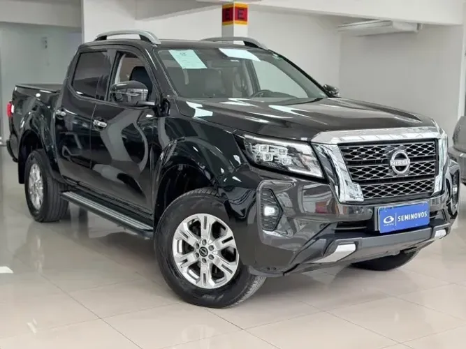 Nissan Frontier XE CD 4X4 2.3 Bi-TB Diesel Aut. 2025
