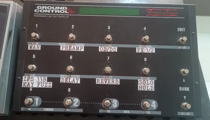 Voodoo Lab Ground Control Pro Midi Footswitch