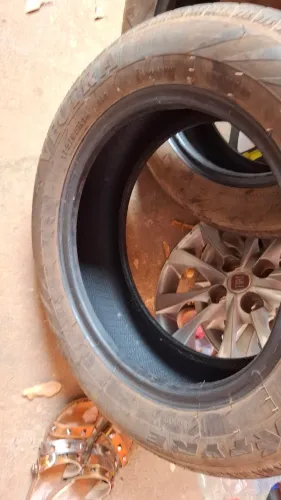 Pneu Meia vida 175/65 Roda 14 Jk tirei 