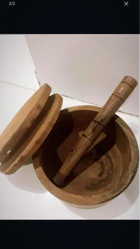 Machucado grande de tempero madeira R$ 30