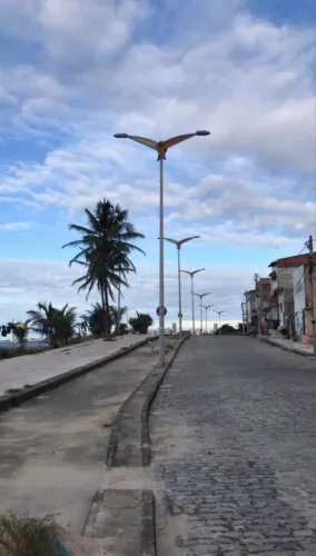 Vendo esta casa de frente à praia 95 mil
