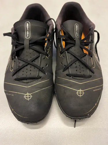 Chuteira Nike Mercurial Pro