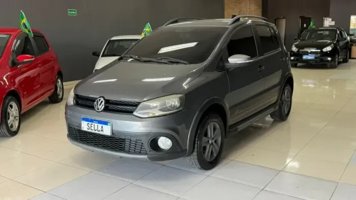 Volkswagen Crossfox 1.6 MI Total Flex 8V 5P 2012
