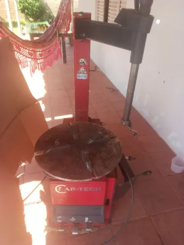 Vendo máquina de peneus zera