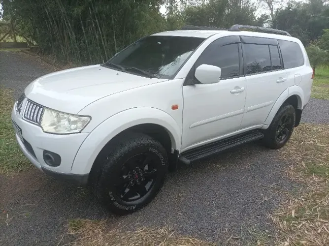 Mitsubishi Pajero Dakar 3.2 4X4 T.i. Dies. 5P Aut. 2013