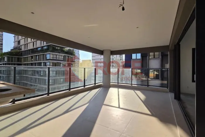 Apartamento Alto Padrão à Venda em Pinheiros com Sofisticação, Conforto e Localização Priv