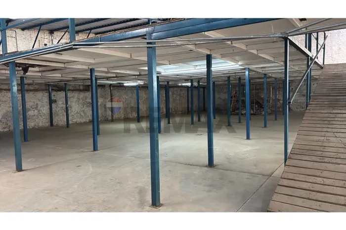 Galpão Comercial com doca para Alugar em Sorocaba - SP