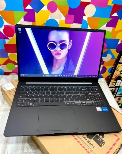 Notebook Samsung Book Core i5 12ª Geração Super Rápido