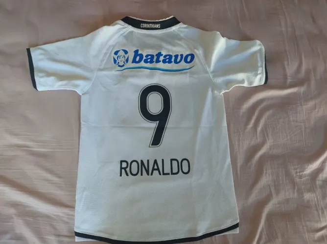 Camisa do Corinthians 2010 Nike tamanho infantil autografada 