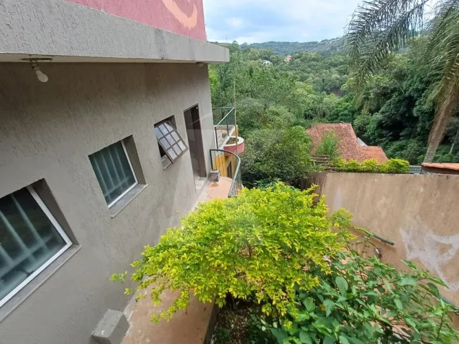 Casa em Mairiporã 02 quartos e 02 vagas de garagem