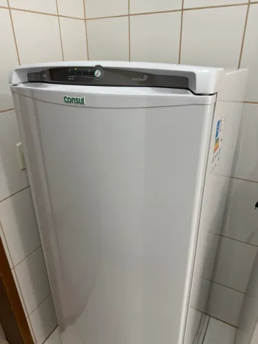 GELADEIRA CÔNSUL (VENDE-SE URGENTE - Mudança)!