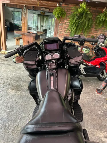 Harley a venda