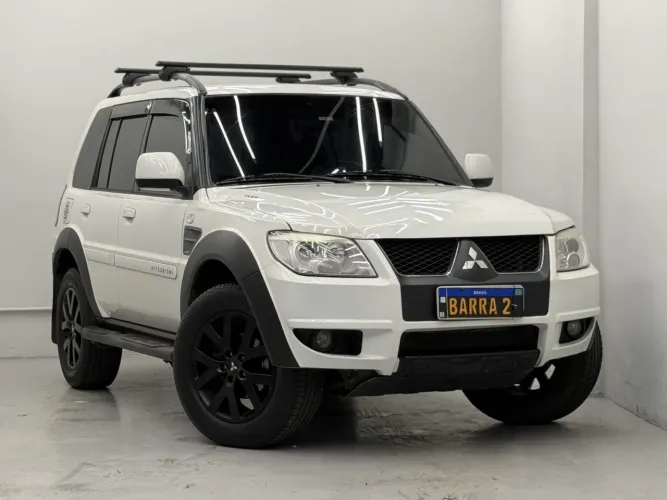 Mitsubishi Pajero TR4 2.0 Flex 16V 4X2 Aut. 2013