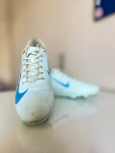 Chuteira Nike Campo