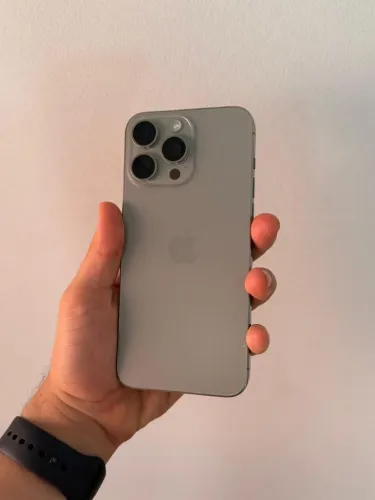 iPhone 15 pro max 256