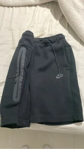 Shorts Nike tech fleece tamanho P original