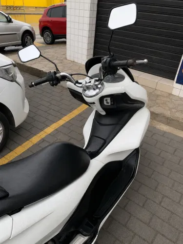 VENDO PCX BRANCA 2014