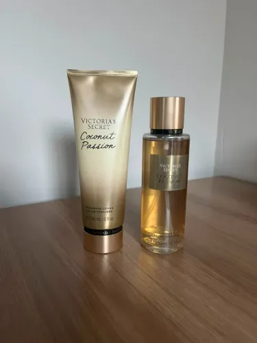 Kit Victoria's Secret Coconut Passion