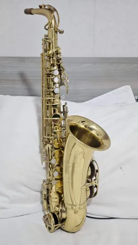 Sax alto impecável (americano) Richard Martin