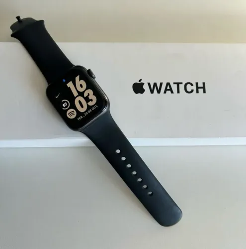 Apple Watch SE