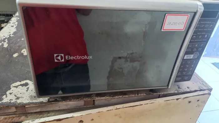 Vendo Micro-ondas Electrolux Espelhado