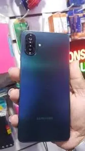 Vendo celular Samsung A7