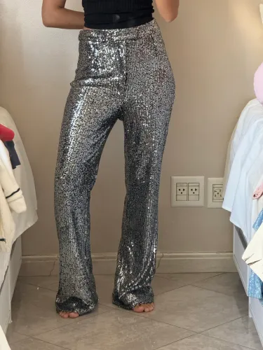 Calça lelah paetê prata