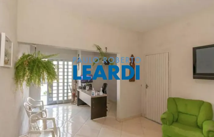 CASA ASSOBRADADA - CAMPO BELO - SP