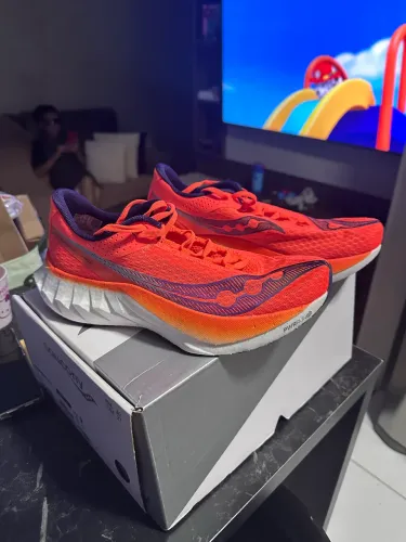Saucony Endorphin Pro 4 - Excelente