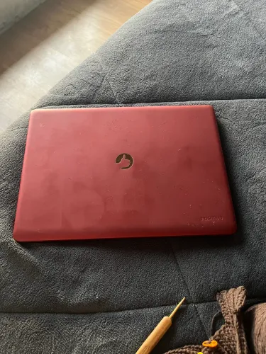 Vendo notebook positivo stilo- funcionando porém acompanha algumas teclas com defeito
