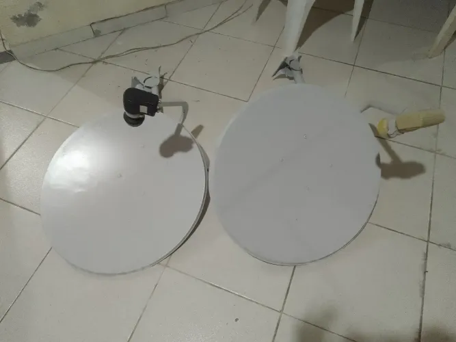 Vendo Duas Antenas Claro SKY