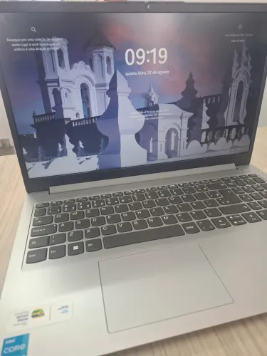 Vendo Notebook, (sómente em palmas To) Pra vender Rapido, Pouco usado pra estudo.