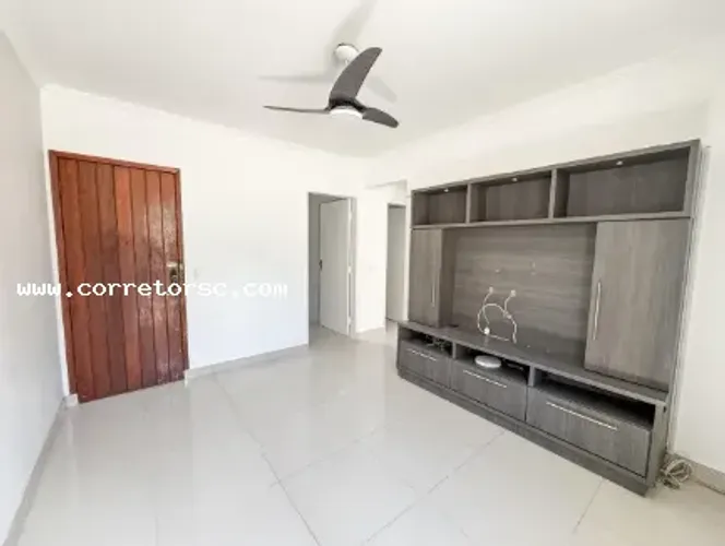 Apartamento para Venda em São José, Kobrasol, 2 dormitórios, 1 banheiro, 1 vaga